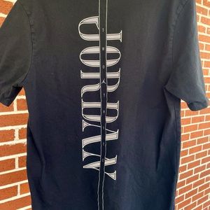 Jordan Tshirt Mens Medium EUC black